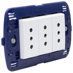 Toma triple semi armado 10A 250V LivingLight - color blanco - SN4113X3E