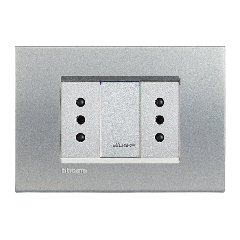 Toma Doble 2P+T 10A 250V Armada con Placa  Tech Living Light