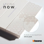 Placa Living Now - tamaño 3 módulos - color pixel